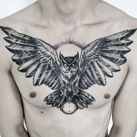 Sternum Tattoo Ideas, Owl Tattoo Chest, Owl Tattoo Drawings, Common Tattoos, Vogel Tattoo, Cool Chest Tattoos, Owl Tattoo Design, Pieces Tattoo, Tattoo Ideas For Men