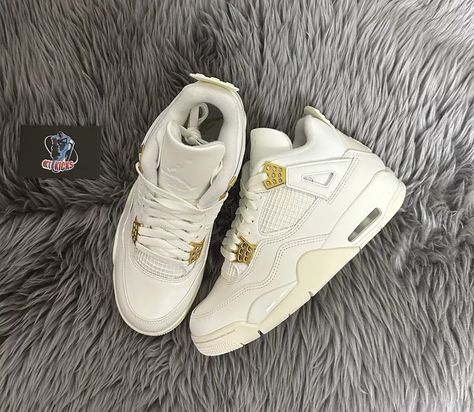 The Jordan 4 Metallic Gold offers a comfortable fit with premium materials. Its sleek, aesthetic design and iconic style make it popular, brand new with fast shipping included. Jordan 4 Metallic, Sleek Aesthetic, Air Jordan 4, Sneaker Games, Iconic Style, Gold Colour, Aesthetic Design, Metallic Gold, Sleek Design