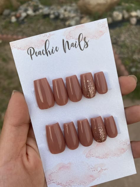 Small Press On Nails, Simple Press On Nail Ideas, Press Ons Nails Design, Press On Nails Design Ideas, Short Press On Nail Designs, Press On Nails Ideas, Coffin Nude Nails, Simple Press On Nails, Instagram Nail Page Ideas