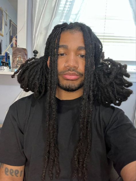 Mens Dreads, Long Dreads, Black Men Hairstyles, Dread Hairstyles, Dreadlock Hairstyles, Locs Hairstyles, Hair Reference, Attractive People, Pretty Hairstyles