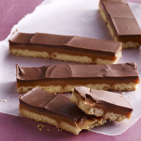 Chocolate Caramel Cookie Bars, Caramel Cookie Bars, Lorna Doone, Chocolate Caramel Cookies, Caramel Cookies Bars, Candy Bar Recipe, Diy Easy Recipes, Caramel Cookies, Bar Recipe