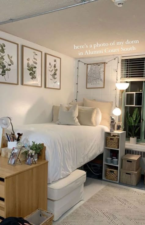 15 Genius Single Dorm Room Ideas (Layout & Decor Ideas) - College Savvy Cream And White Dorm Room, Modern Comfy Bedroom Ideas, Simple Cute Dorm Room Ideas, Very Small Dorm Room Ideas, Cute Small Bedroom Ideas Cozy, Minimalist Dorm Room Ideas College, Dorm Room Must Haves List, Single Bed Dorm Room Ideas, Single Dorm Decor