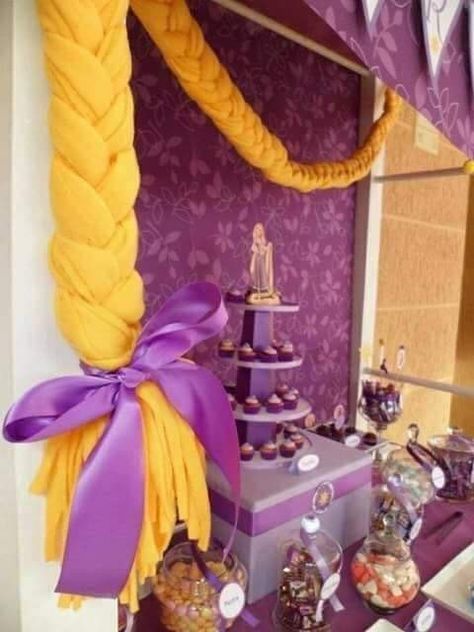 Rapunzel Long Hair, Bolo Rapunzel, Tangled Wedding, Rapunzel Cake, Tangled Birthday Party, Rapunzel Birthday, Rapunzel Birthday Party, Tangled Birthday, Rapunzel Party