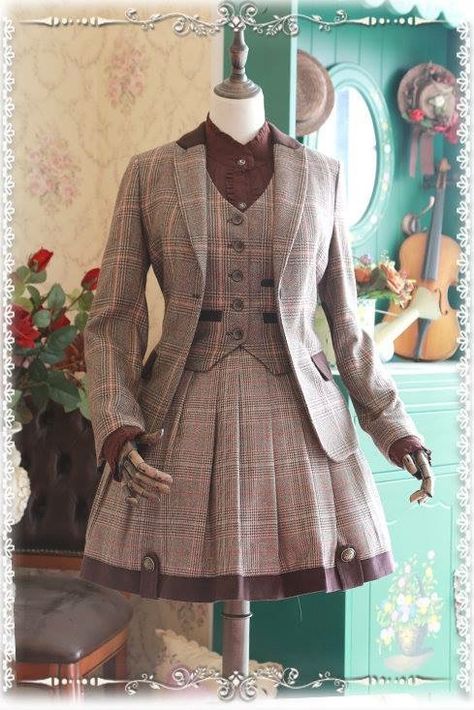 Infanta ~ Fog of Baker Street Skirt Set Baker Outfit, Street Skirt, Ghost Pokemon, Lolita Outfits, Old Fashion Dresses, The Fog, Baker Street, Clothes Crafts, Harajuku Fashion