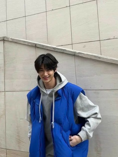 Byeon Woo Seok, Straykids Hyunjin Photoshoot, Jhope Cute, Muslim Fashion Hijab Outfits, Model Aesthetic, Strong Girls, Korean Celebrities, Kdrama Actors, Actor Model