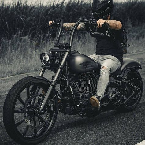 Hd 883 Iron, Harley Davidson Bobber, Motocykle Harley Davidson, Harley Davidson Breakout, Мотоциклы Harley Davidson, Harley Davidson Pictures, Harley Davidson Museum, Harley Davidson Baggers, Мотоциклы Cafe Racers