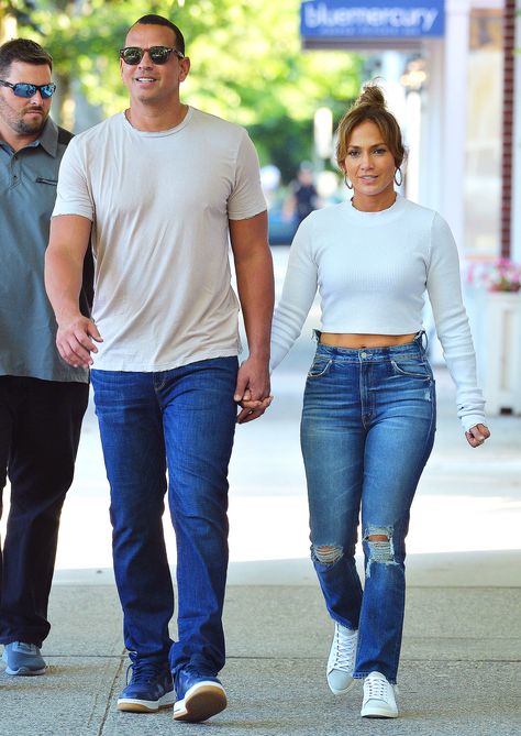 Jlo Style, Alex Rodriguez, Outfit Jewelry, Vintage Outfit, Casual Date, Celebrity Street Style, Nyc Fashion, Couple Outfits, Elton John