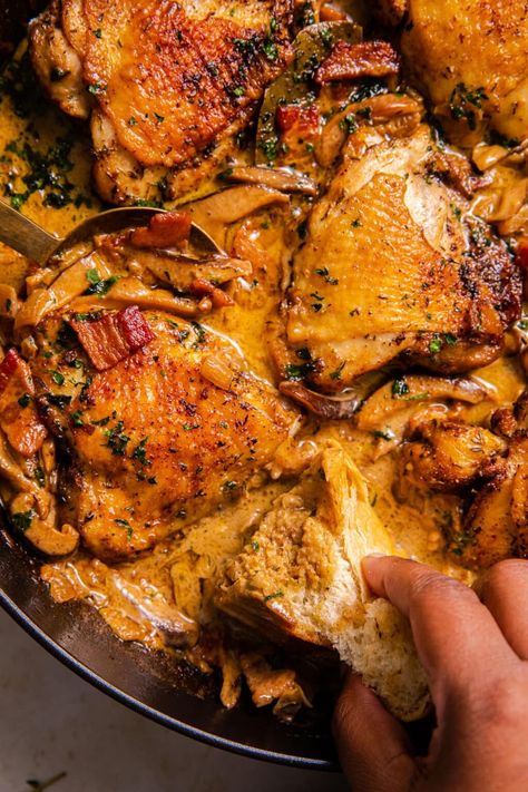 Coq Au Vin Blanc (Chicken In White Wine) - Butter Be Ready Chicken In White Wine, French Chicken Recipes, Chicken White Wine Sauce, Coq Au Vin Recipe, Chicken Crisps, Creamy White Wine Sauce, French Chicken, White Wine Chicken, Mushroom Varieties