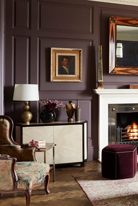 purple walls living room idea Victorian Living Room Ideas Modern, Plum Living Room Ideas, Purple Walls Living Room, Plum Office, Plum Living Room, Beautiful Home Office, Lime Green Walls, Purple Office, Diy Moss