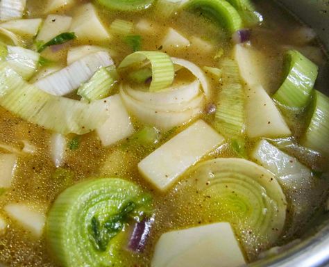 Healthy Leek Soup Recipe- Game of Thrones Food Recipes Leak Soup Recipes Healthy, Leek Broth Soup, Leek And Onion Soup, Soups Made With Leeks, Onion Leek Soup, Leek Mushroom Soup, Leek Soup Recipes Healthy, Keto Leek Soup, Leak Soup Recipes