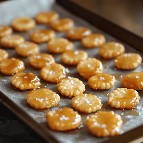 Salted Caramel Bites Salted Caramel Bites, Salted Caramel Oyster Crackers, Salted Caramel Cracker Bites, Carmel Recipe, Cracker Bites, Caramel Bites, Salt Crackers, Oyster Crackers, Recipe Ingredients