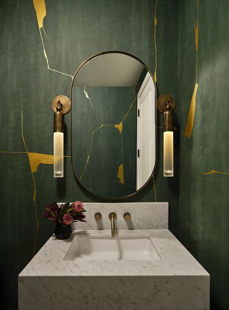 Modern Powder Room Ideas, Dramatic Powder Room, Powder Room Modern, Small Powder Room Wallpaper, Mansion Apartment, Moody Powder Room, Powder Bathroom Ideas, Luxury Powder Room, Shack House