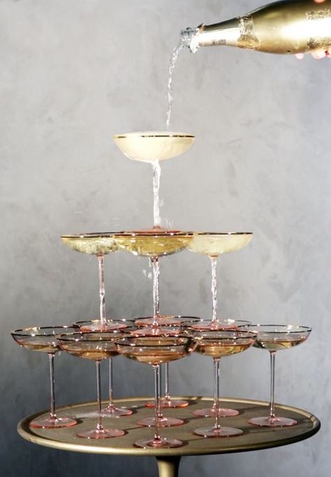 Champagne Tower, Modern Wedding Inspiration, Spring Inspiration, Champagne Glasses, Nouvel An, Cocktail Hour, Gatsby, New Years Eve, Roxy