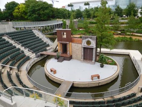 Outdoor theater set up for Shakespeare Open Theater Architecture, Outdoor Theater Design, Open Air Theater Design, Open Air Theater Plan, Amphiteather Outdoor Design, Outdoor Theater Architecture, Outdoor Stage Architecture, Outdoor Performance Space, Outdoor Theater Ideas