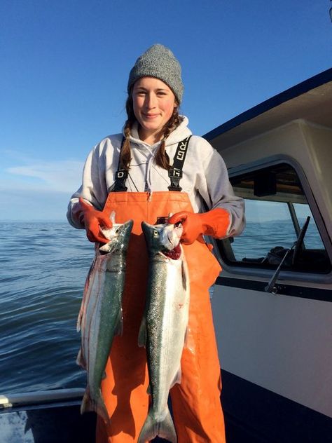 Women Fishermen in Alaska: "It's a Small but Incredibly Strong Pocket of Amazing Women Up Here" Female Fisherman, Fisherman Outfit, Commercial Fishing, Confirmation Bias, Pvc Hose, Alaskan Salmon, Workforce Development, Fishing Women, Fishing Girls