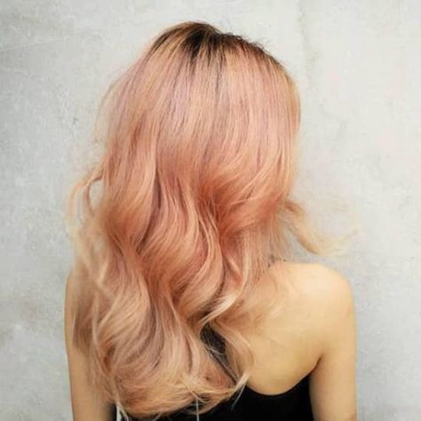 The 50 Best Rose Gold Hair Color Ideas To Ask For In 2023 | Hair.com By L'Oréal Peachy Blonde Hair, Cool Tone Hair, Peachy Blonde, Blonde Hair Dark Roots, Rose Gold Hair Color Ideas, Gold Hair Color Ideas, Colored Hair Roots, Rose Gold Hair Color, Gold Hair Color