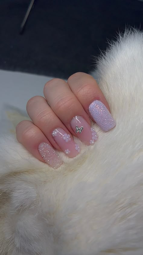 Light Purple Nails Design Short, Nails For 15 Yrs Old, Prom Nails Lilac, Nails For 11 Year Girl, 6th Grade Nails, Light Purple Butterfly Nails, Light Purple Prom Nails, Nails For 10yrs Old, Purple Butterfly Nails