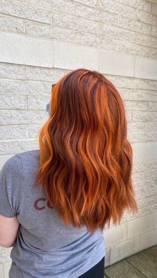 Bright Copper Hair Balayage, Autum Hair Colours, Orange And Brown Hair, Brown And Orange Hair, Burnt Orange Hair Color, Fall 2022 Hair, Fire Highlights, Dark Orange Hair, Bright Copper Hair