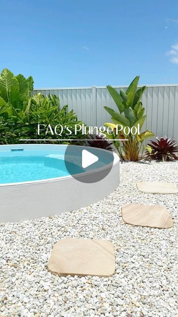 Diy Concrete Plunge Pool, Fiberglass Plunge Pool Ideas, Plastic Pool Ideas, Backyard With Small Pool, Swimspa Backyard Ideas, Diy Concrete Pool, Stock Tank Pool Pump, Round Plunge Pool, Diy Plunge Pool