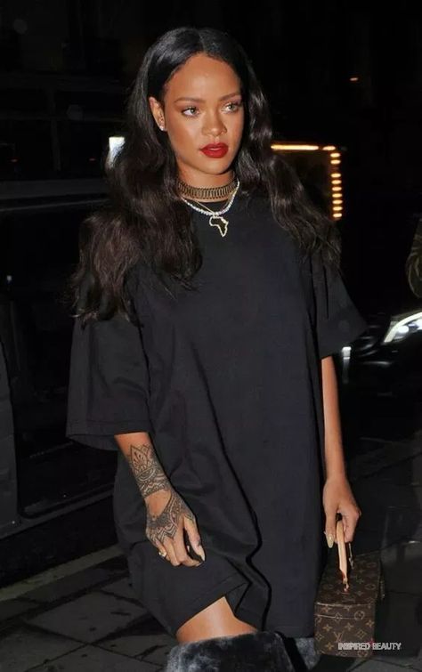 Look Hip Hop, Rihanna Street Style, Looks Rihanna, Rihanna Love, Rihanna Outfits, Rihanna Looks, Rihanna Riri, Night Club Outfits, Rihanna Style