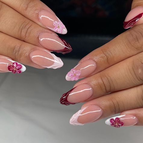 her first time doing almond🫶🏼 they look so good😍 Pink Flower Nails, Flower Nails, Nail Inspo, Pink Flowers, Acrylic Nails, Nails, Pink