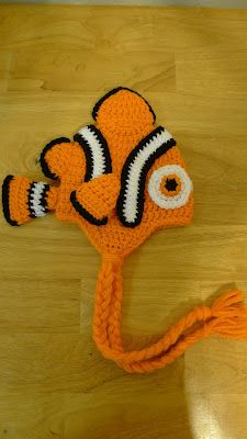 mnopxs2 the blog: Crochet Clownfish Hat Crochet Character Hats, Crochet Kids Hats, Crochet Knit Hat, Bonnet Crochet, Clownfish, Crochet Cap, Clown Fish, Crochet Baby Hats, Crochet Hat Pattern