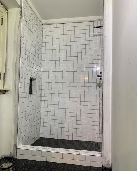 ♢♢Any Tile Anywhere™♢♢ on Instagram: “Absolutely love the straight herringbone pattern with the subway tile and charcoal grout🔲 #blackwhite @profi.tile  #profi#tile . . . . . .…” Straight Herringbone Subway Tile Bathroom, Straight Herringbone Subway Tile, Herringbone Subway Tile Bathroom, White Subway Tile Herringbone, Straight Herringbone, 3x6 White Subway Tile, Herringbone Shower Tile, Charcoal Grout, Metro Tiles Bathroom