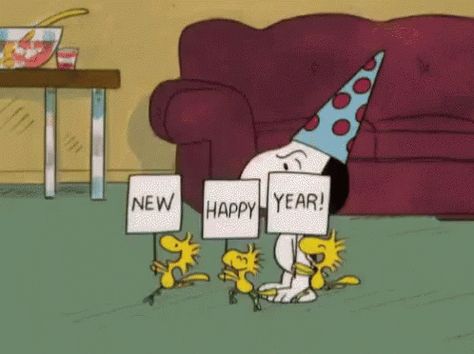 Happy New Year Snoopy GIF - HappyNewYear Snoopy - Discover & Share GIFs Snoopy Happy New Year, Snoopy New Year, Animated Ecards, Christmas Eve Quotes, Woodstock Snoopy, Happy Christmas Eve, Happy New Year Gif, New Year Gif, Snoopy Pictures