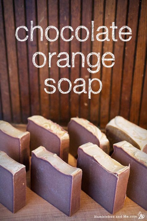 Chocolate Orange Christmas Soap (CP, palm-free). To keep it vegan, skip the silk. Chocolate Soap Recipe, Orange Soap Recipe, Making Bar Soap, Savon Diy, Orange Soap, Cold Process Soap Recipes, Soap Tutorial, Soap Making Recipes, Soap Craft