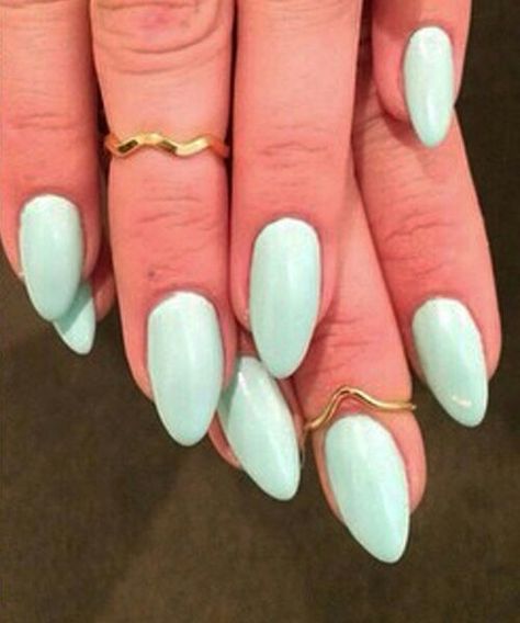 mint green almond nails // m kathleenpearl12 Green Almond Nails, Mint Green Nail Polish, Nails Acrylic Almond, Oval Acrylic Nails, Almond Nails French, Mint Green Nails, Mint Nails, Green Acrylic Nails, Apartment Modern