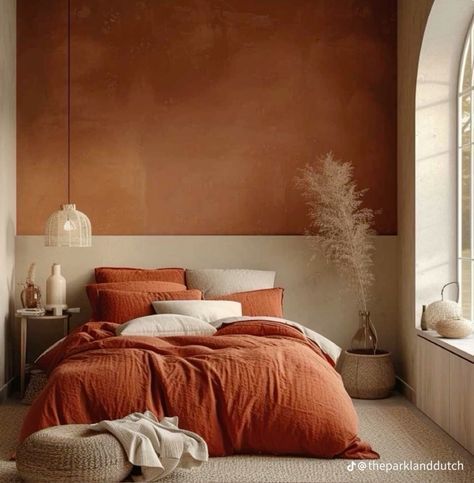 70 Bedroom, Bedroom Colour, Orange Rooms, Bedroom Color Combination, Bedroom Orange, Gold Bedroom, Bedroom Wall Colors, Brown Bedroom, Lifestyle Ideas