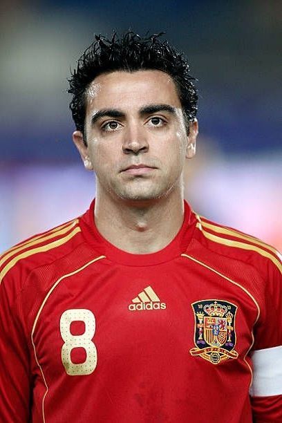 Spain - MF Spain National Football Team, Soccer Legends, Famous People Celebrities, Football Tricks, Xavi Hernandez, Good Soccer Players, Retro Football Shirts, Football Icon, James Rodriguez