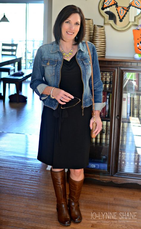 : How to Mix Black with Brown & other Fashion Rules To Break Preppy Fall Outfits, Fashion Rules, Quoi Porter, Dress With Jean Jacket, Preppy Fall, Boating Outfit, Skirts With Boots, How To Mix, Fashion For Women Over 40