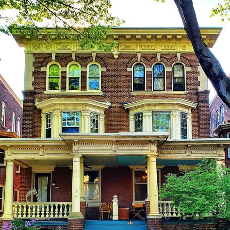 Philadelphia Architecture on Instagram: “Ever wondered why some porch ceilings are painted blue? It comes from the Gullah Geechee tradition of using the color, "haint blue," to…” Philadelphia Architecture, Haint Blue, Porch Ceiling, Old House, Philadelphia, Porch, House Exterior, Castle, Ceiling