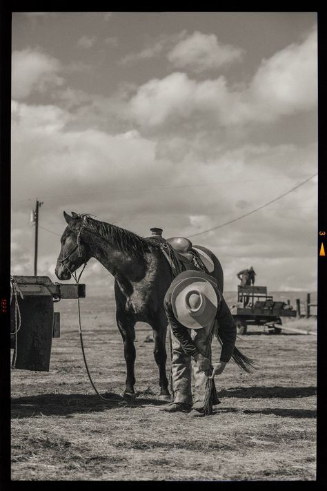 Black And White Aesthetic Country, Horses Pics, Papas Birthday, Electric Cowboy, Big Timber Montana, Dear Dolly, Western Pictures, Montana Western, Ranch Photography