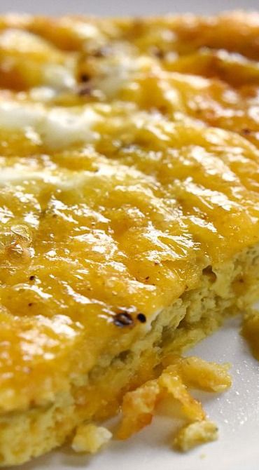 Green Chili Bake, Chili Cheese Egg Casserole, Green Chile Egg Bake, Cottage Cheese Green Chili Egg Bake, Green Chili Egg Casserole Breakfast, Green Chili Egg Bake, Green Chili Egg Casserole, Egg Casserole Recipes Easy, Hatch Chilies