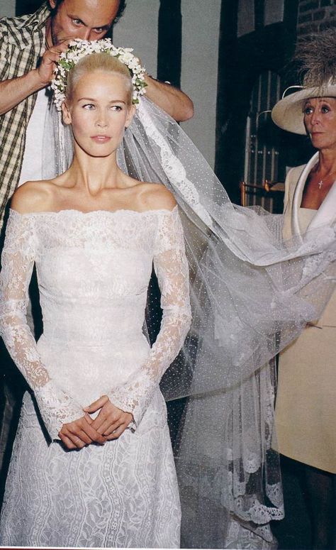 Famous Wedding Dresses, Celebrity Wedding Photos, Red Carpet Wedding, Matthew Vaughn, Celebrity Bride, Celebrity Wedding Dresses, 2016 Trends, Claudia Schiffer, A Wedding Dress