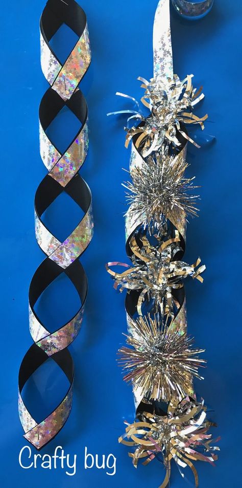 Homecoming Garders For Guys, Military Braid Homecoming Mums, Homecoming Mum Chains, Black Mums Homecoming, Football Mums Homecoming, Homecoming Chains, How To Make Mums For Homecoming, Homecoming Mum Base, Garders Homecoming