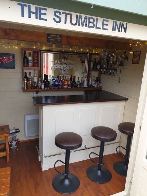 Small Corner Bar Ideas, Small Corner Bar, Summerhouse Bar Ideas, Summer House Bar Ideas, Home Bar Ideas Small Corner, Bar Unit For Home, Corner Bar Ideas, Home Pub Ideas, Shed Bar Ideas