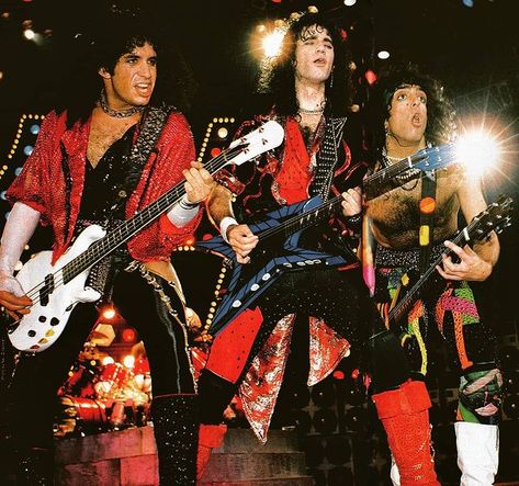 ℝ𝕀ℙ 𝕄𝔸𝔾𝔸ℤ𝕀ℕ𝔼 en Instagram: “Jan. 88 - RIP hits the road with @kissonline during the Crazy Nights tour, beginning with the video shoot for the title track at Olympic…” Crazy Night, Video Shoot, The Crazy, Guitar Player, Rock Music, The Beatles, The Road, Kiss, Track