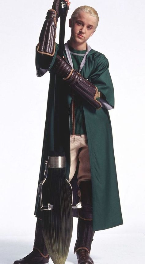 Draco Malfoy Quidditch, Malfoy Quidditch, Quidditch Uniform, Harry Potter Witch, Harry Potter References, Harry Potter Quidditch, Harry Potter Spells, Tom Felton Draco Malfoy, Images Harry Potter