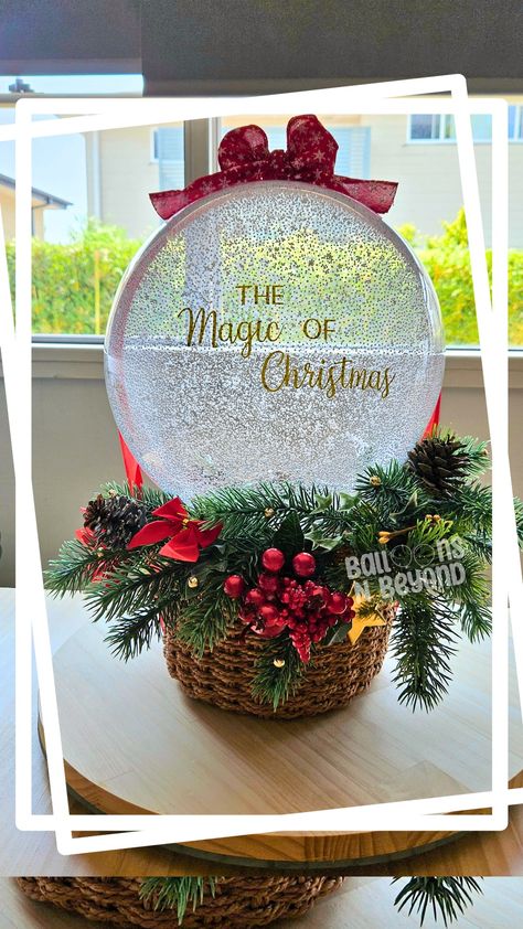 It will definitely start to feel a lot more like Christmas when you table setting is style with this bespoke snowball balloon displayed as Christmas decor. 

Conveniently delivered to you personally around Newcastle. 

#balloons #Xmas #table #tablesetting #decor #christmasdecor #ornament #festive #Tuesday #balloonsnbeyondau #Christmas #holiday #interior