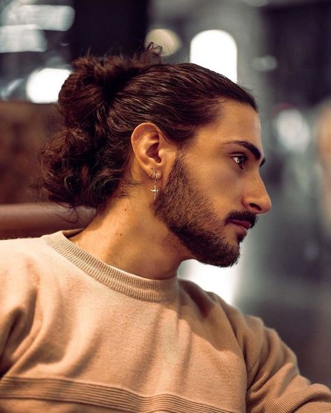 Men Long Hair Tied Back, Men With Long Hair And Beards, Curly Man Bun, Man Bun Curly Hair, Hairstyles Tied, Bun Curly Hair, Man Bun Haircut, Curly Buns, Man Bun Styles