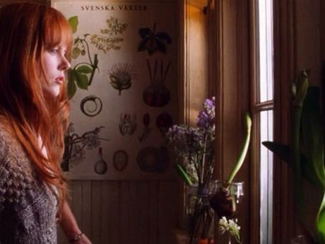 Gillian Owens Practical Magic Stills, Practical Magic Gillian, Practical Magic Garden, Allison Core Aesthetic, Practical Magic Aesthetic, River Bathroom, Sydney Aesthetic, Earth Magick, Witchy Autumn