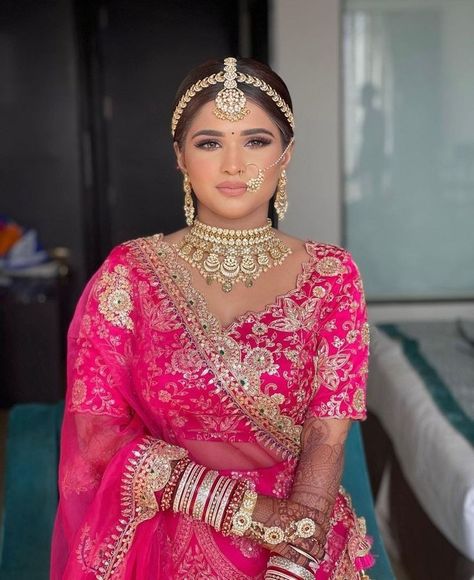 10+ Best Bridal Makeup Artist In West Delhi For Your Perfect Look! - SetMyWed Dark Pink Lengha Bridal, Dark Pink Lehenga Bridal, Pink Lengha Bridal, Rani Pink Bridal Lehenga, Dark Pink Lehenga, Shaadi Makeup, Bridal Choli, Lengha Design, Indian Brides Jewelry