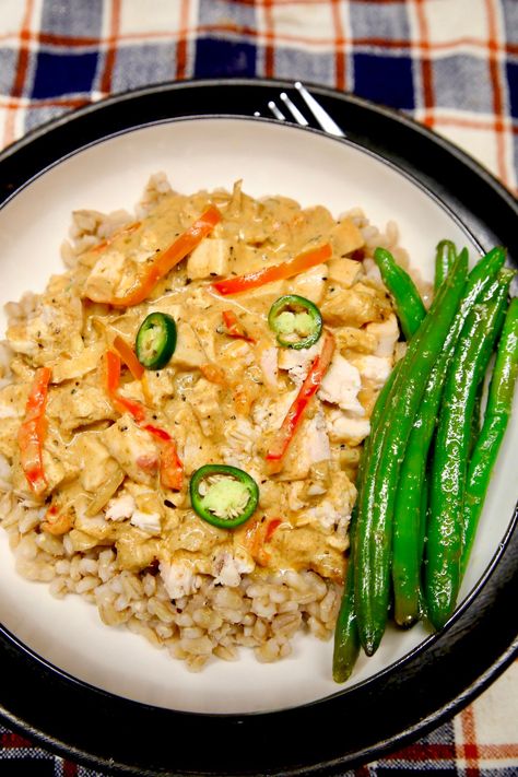 Try this Creamy Cajun Chicken with barley for a perfect weeknight dinner that’s not only healthy but also bursting with flavor. This hearty dish combines tender chicken and nutritious barley, making it a satisfying meal that’s quick and easy to prepare. Chicken Zucchini Pasta, Chicken And Shrimp Alfredo, Cajun Cream Sauce, Chicken Barley, Creamy Cajun Chicken, Cajun Chicken Recipes, Barley Recipe, Chicken Enchilada Soup, Chicken Zucchini