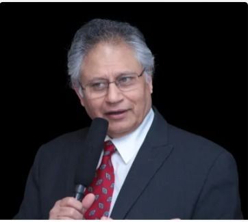 Time management is the method involved with sorting out and arranging how to split your time between various activities. Shiv Khera, Business Communication Skills, How To Split, Importance Of Time Management, Leadership Programs, Good Time Management, Interpersonal Skills, Time Management Skills, Leadership Coaching