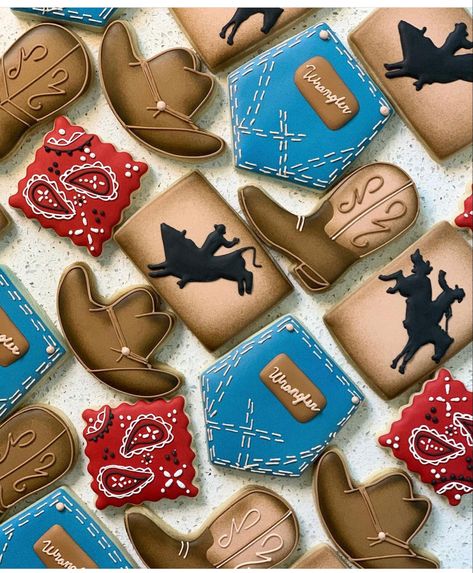 Wrangler Cookies Decorated, Western Birthday Cookies Decorated, Rodeo Cookies Western Parties, Southwest Cookies Decorated, Western Themed Cookies Decorated, Boots And Bows Cookies, Rodeo Decorated Cookies, Western Royal Icing Cookies, Cowboy Birthday Cookies