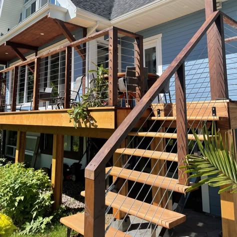 Classic Cable Railing System – Timber Post – Gauthier De LaPlante Wood Railings For Stairs Outdoor, Cable Railing Interior, Wire Deck Railing, Timber Bench Seat, Deck Stair Railing, Loft Railing, Cable Railing Deck, Pipe Railing, Deck Remodel