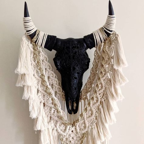 Macrame bull skull Cow Skull Macrame, Macrame On Antlers, Skull Macrame Wall Hanging Diy, Macrame Bull Skull, Macrame Skull Wall Hanging Tutorial, Macrame Skull, Antler Macrame, Deer Skull Macrame Wall Hanging, Wall Macrame